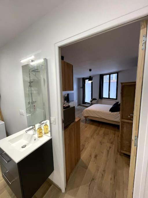 Alp Chartres - Cosy Studio Au Coeur De Chartres Avec Parking Ngoại thất bức ảnh